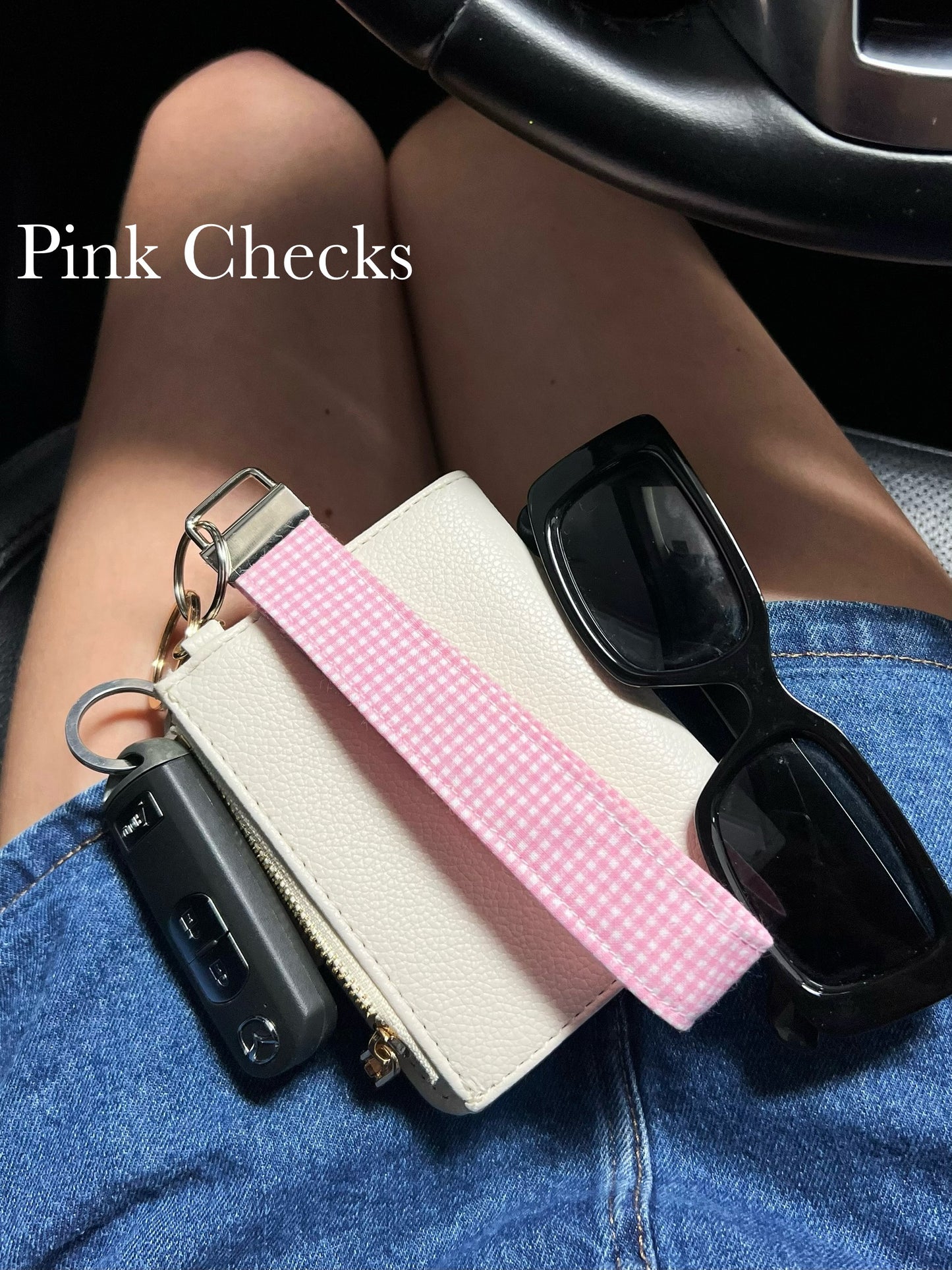 Keychain wristlets