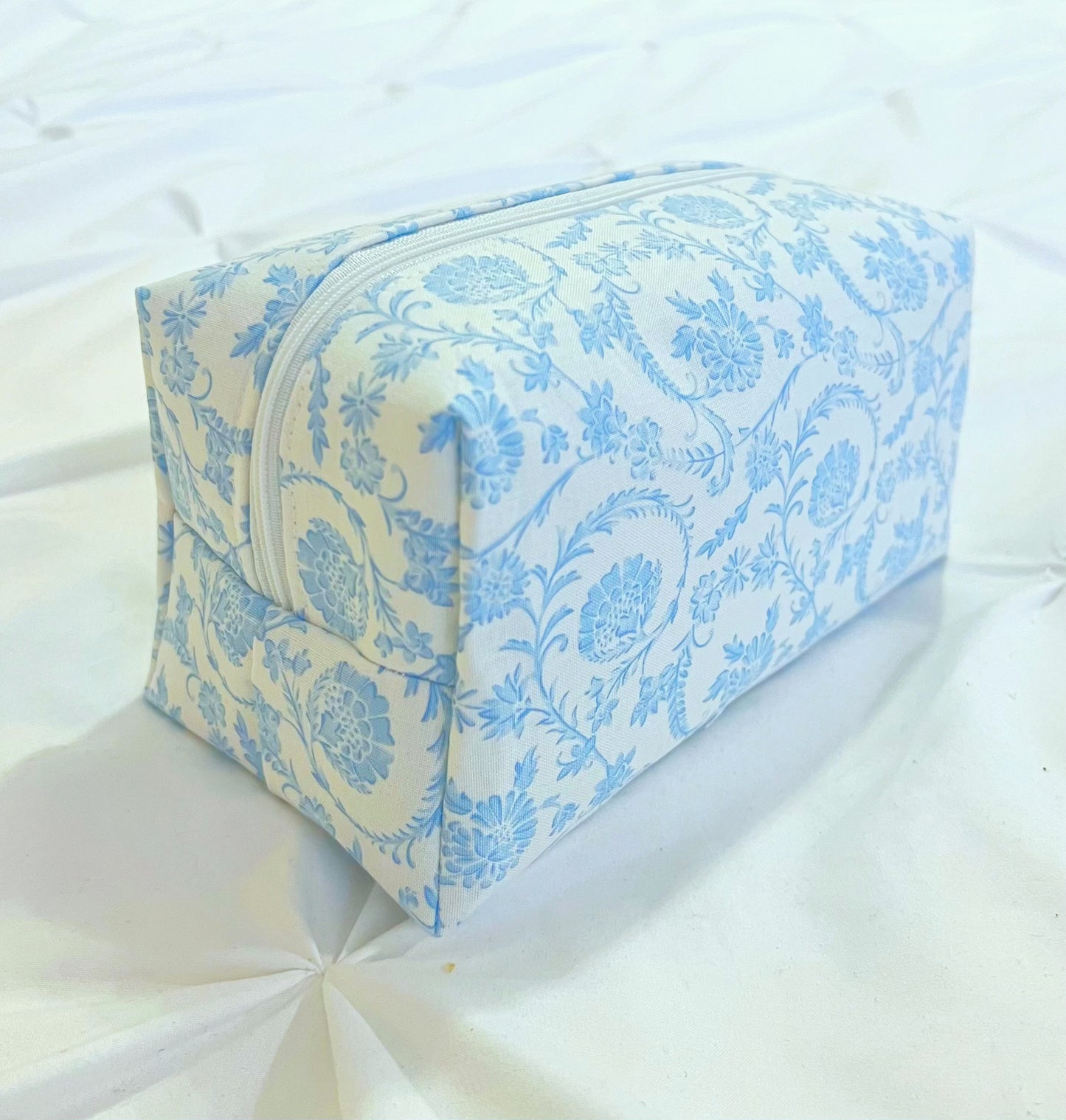 Light blue toile makeup/cosmetic bag