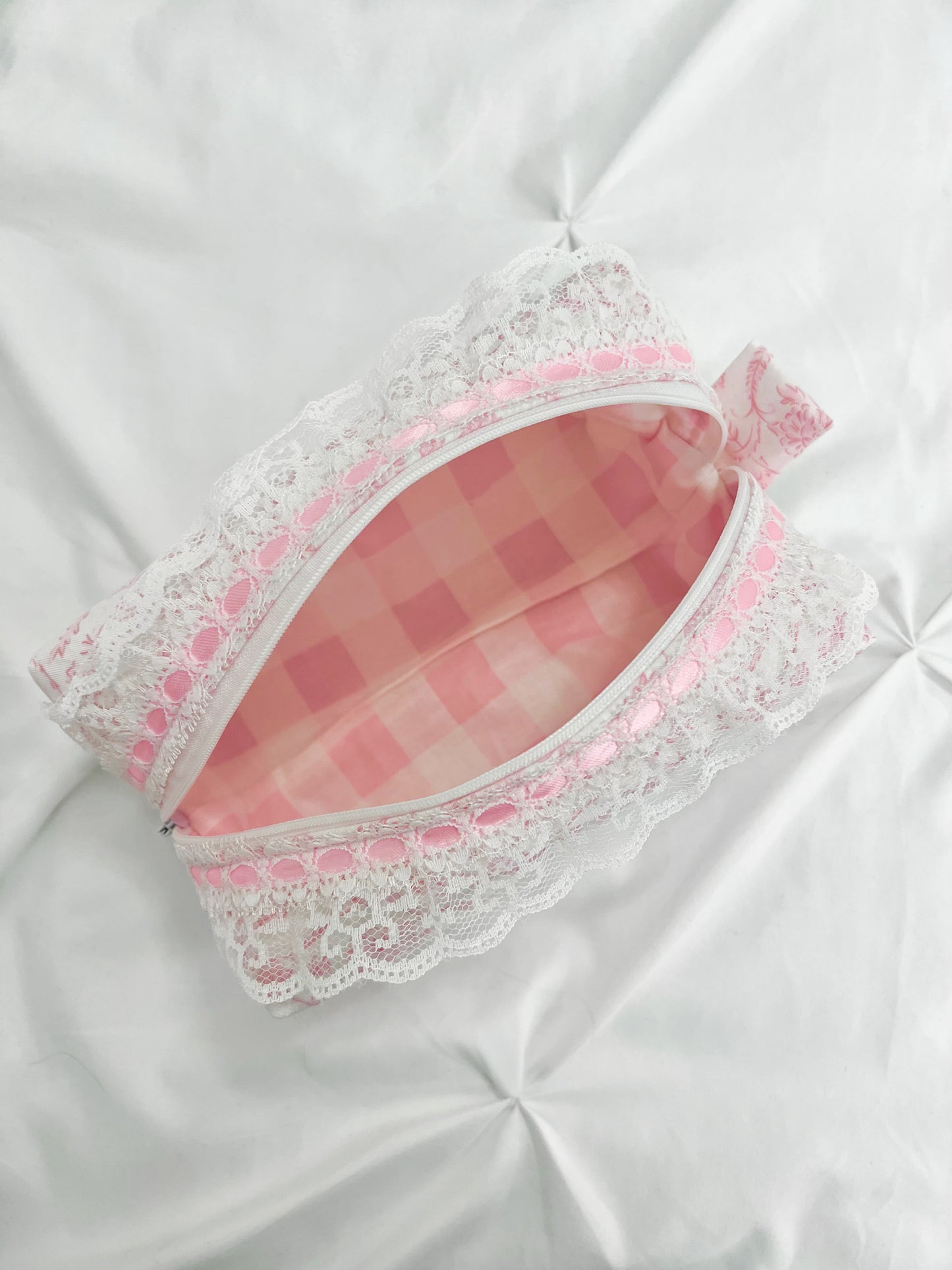 Pink toile makeup bag with white lace trim